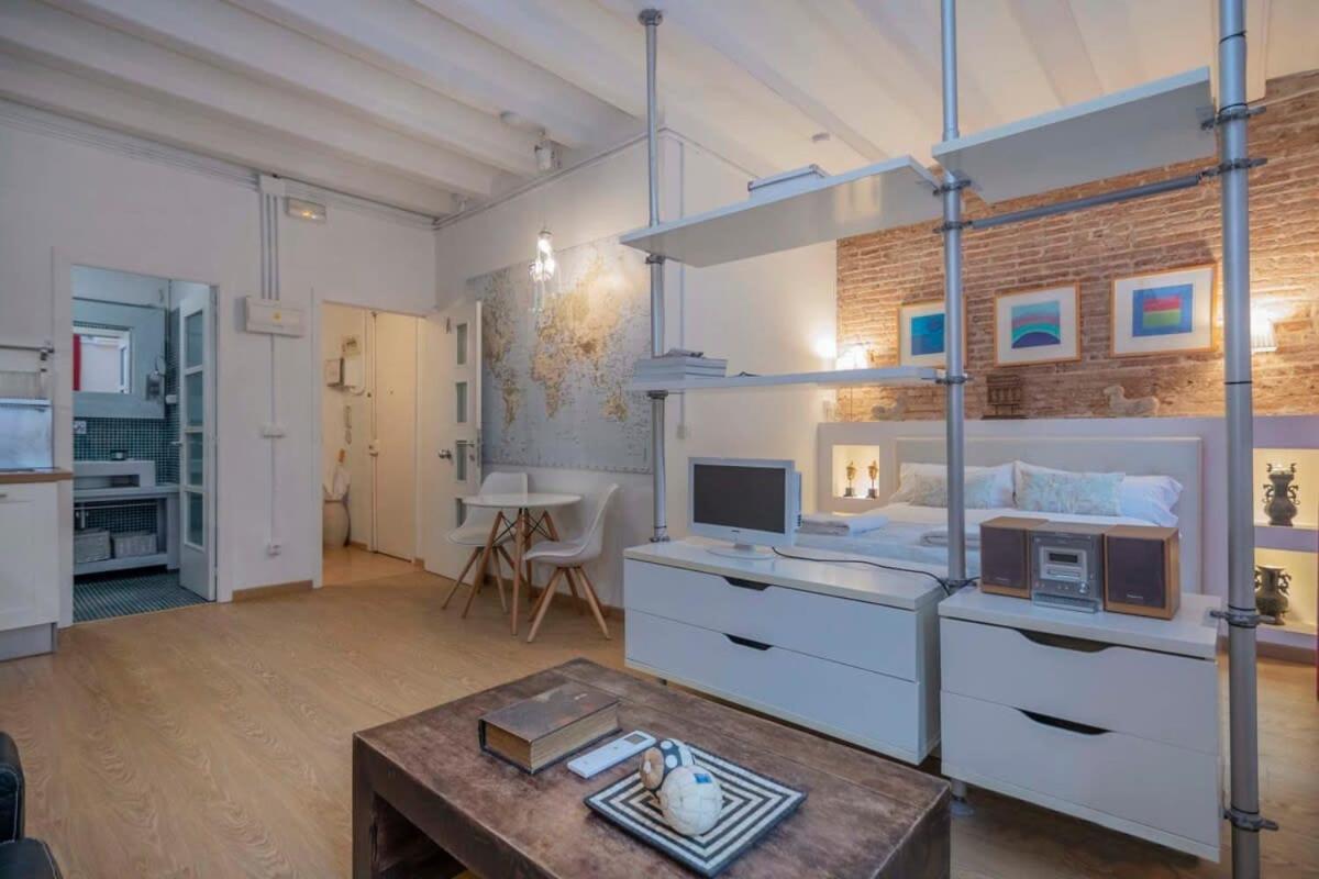 Exclusive 2 Bedroom Apartment In The City Center Barcelona Exterior foto